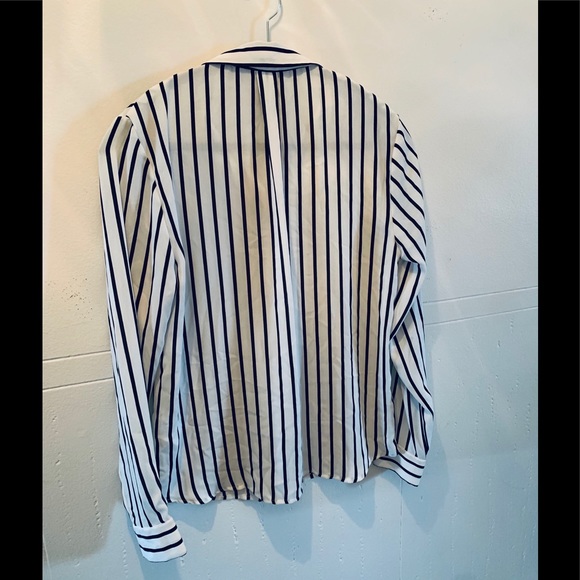Striped blouse 2 for 20$🖤 - Picture 2 of 3
